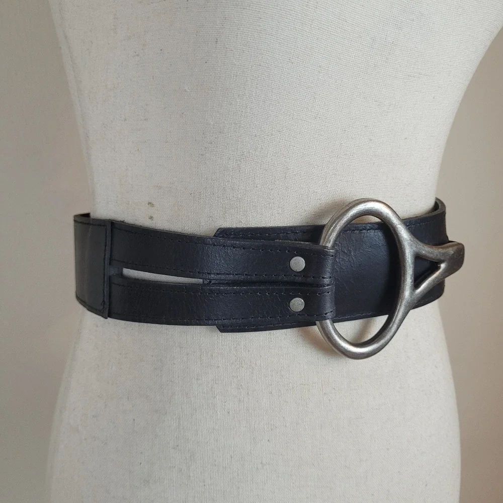 Belt Shak Belt Small Black Leather Equestrian Sculptural Boho Western Wide